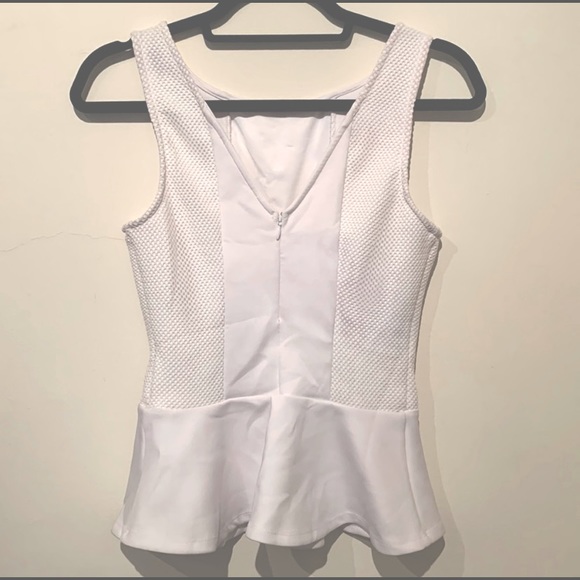Guess White Peplum Top Size Small - Picture 5 of 6